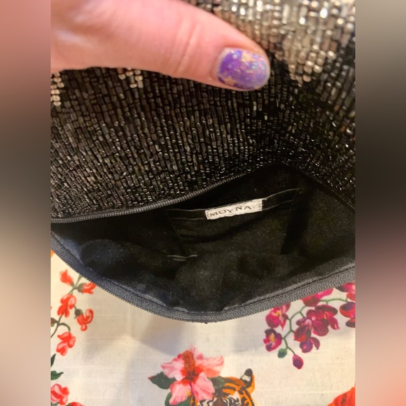 Moyna NY Black and Silver Shiny Hand Beaded Clutch - Picture 5 of 9